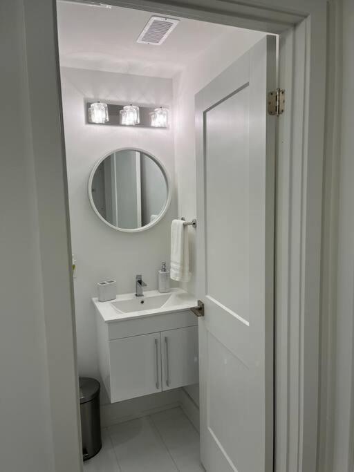 Lovely One Bedroom Condo With Free Parking Niagara Falls Exterior foto